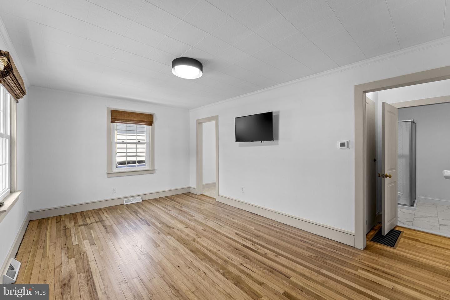 216 Walnut Street photo 3