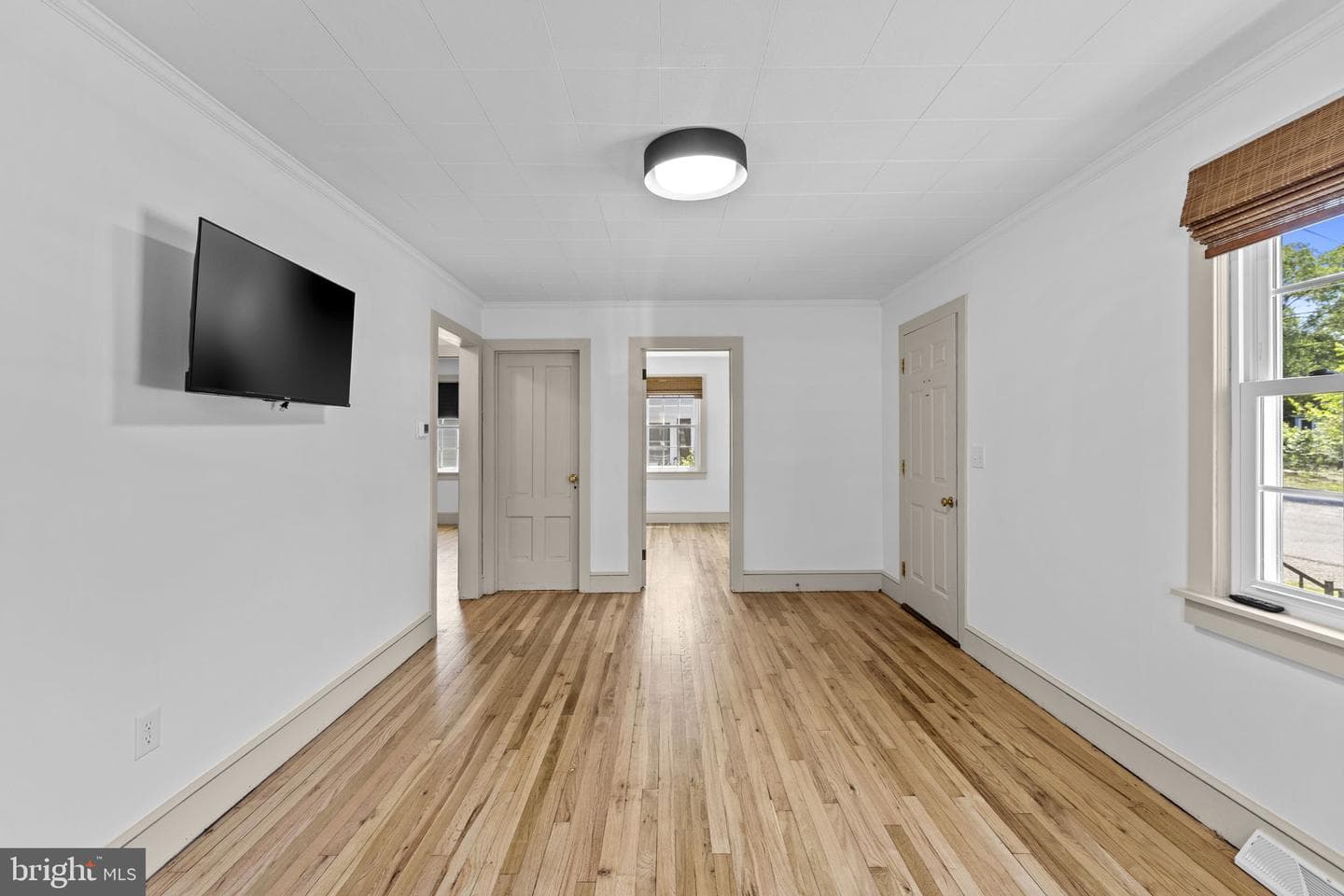 216 Walnut Street photo 9
