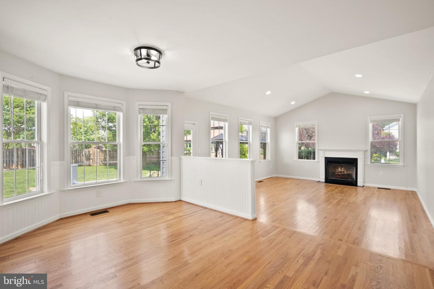 522 Mosby Boulevard photo 20