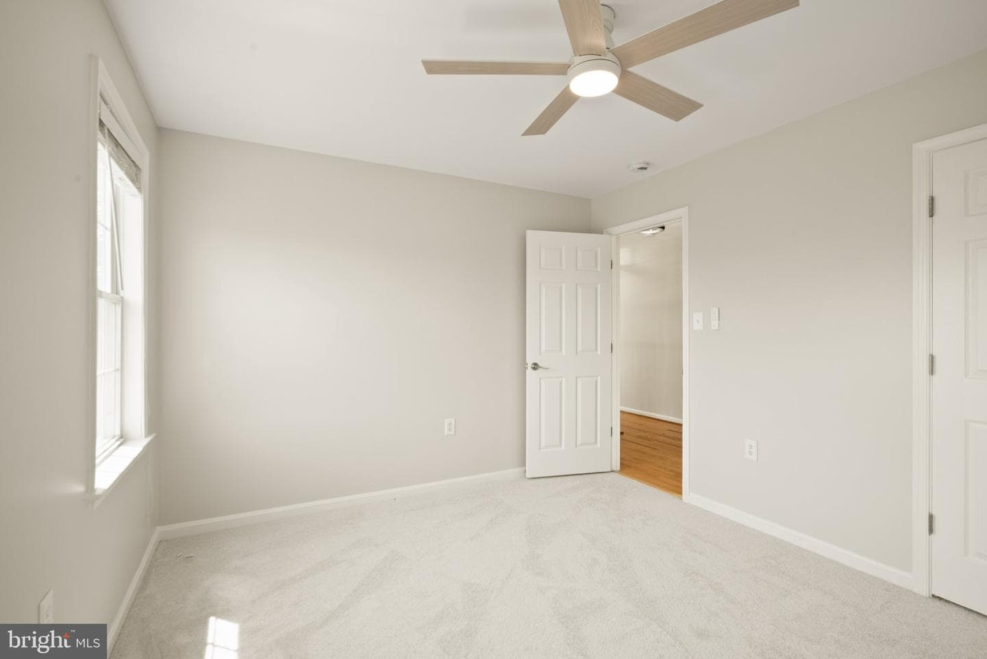 522 Mosby Boulevard photo 36
