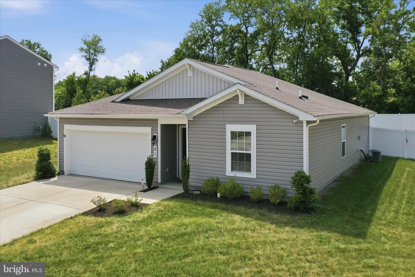 21 Wilson Drive photo 2