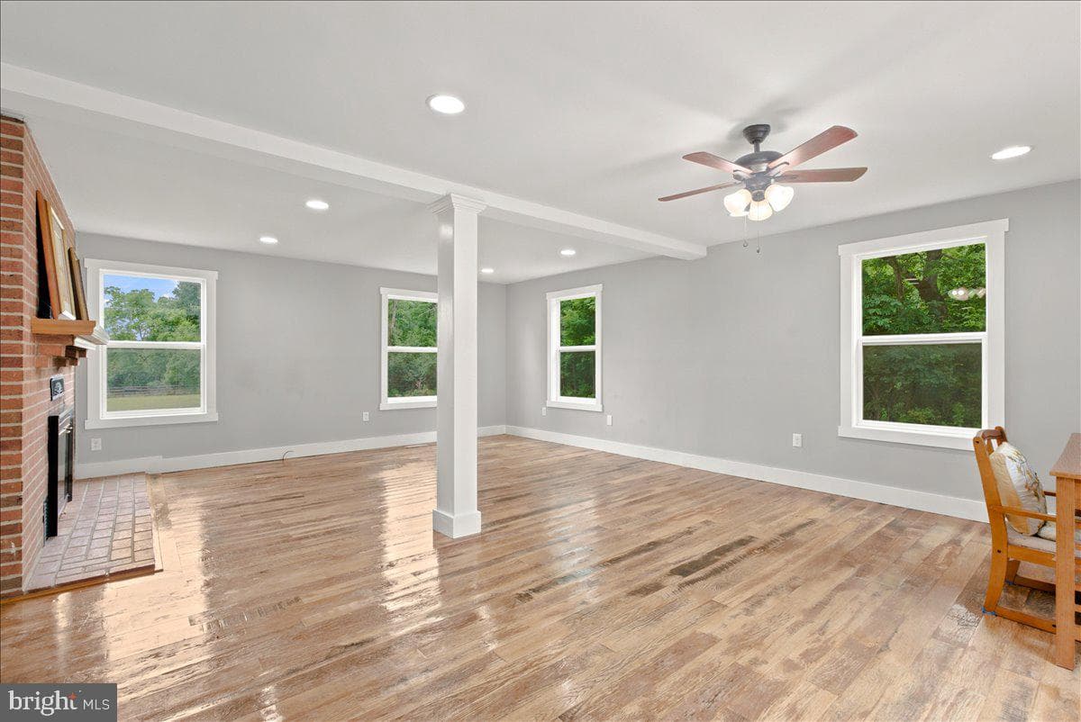 193 Marsh Lane photo 21
