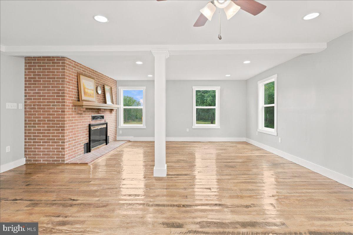 193 Marsh Lane photo 22
