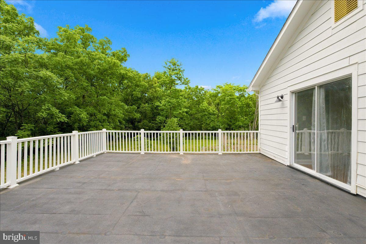 193 Marsh Lane photo 42