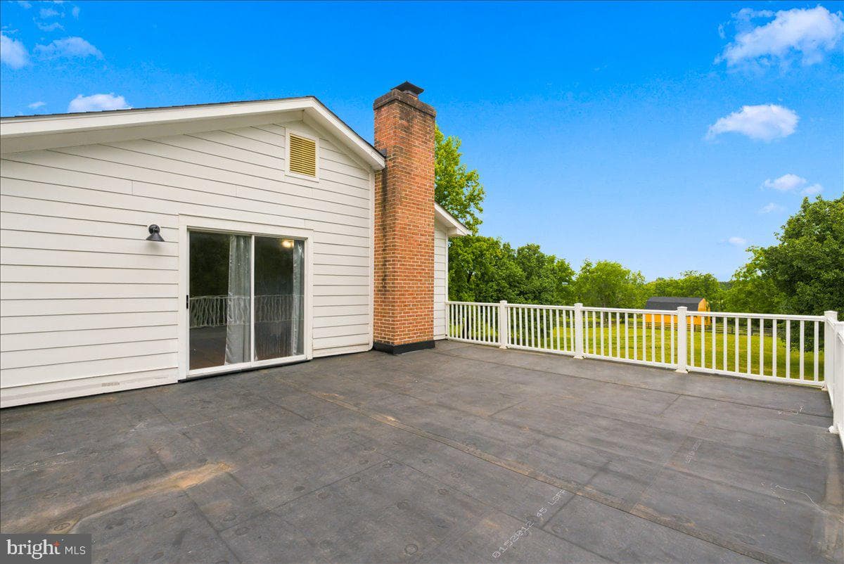 193 Marsh Lane photo 43