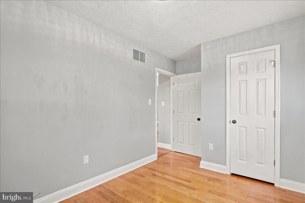 193 Marsh Lane photo 47