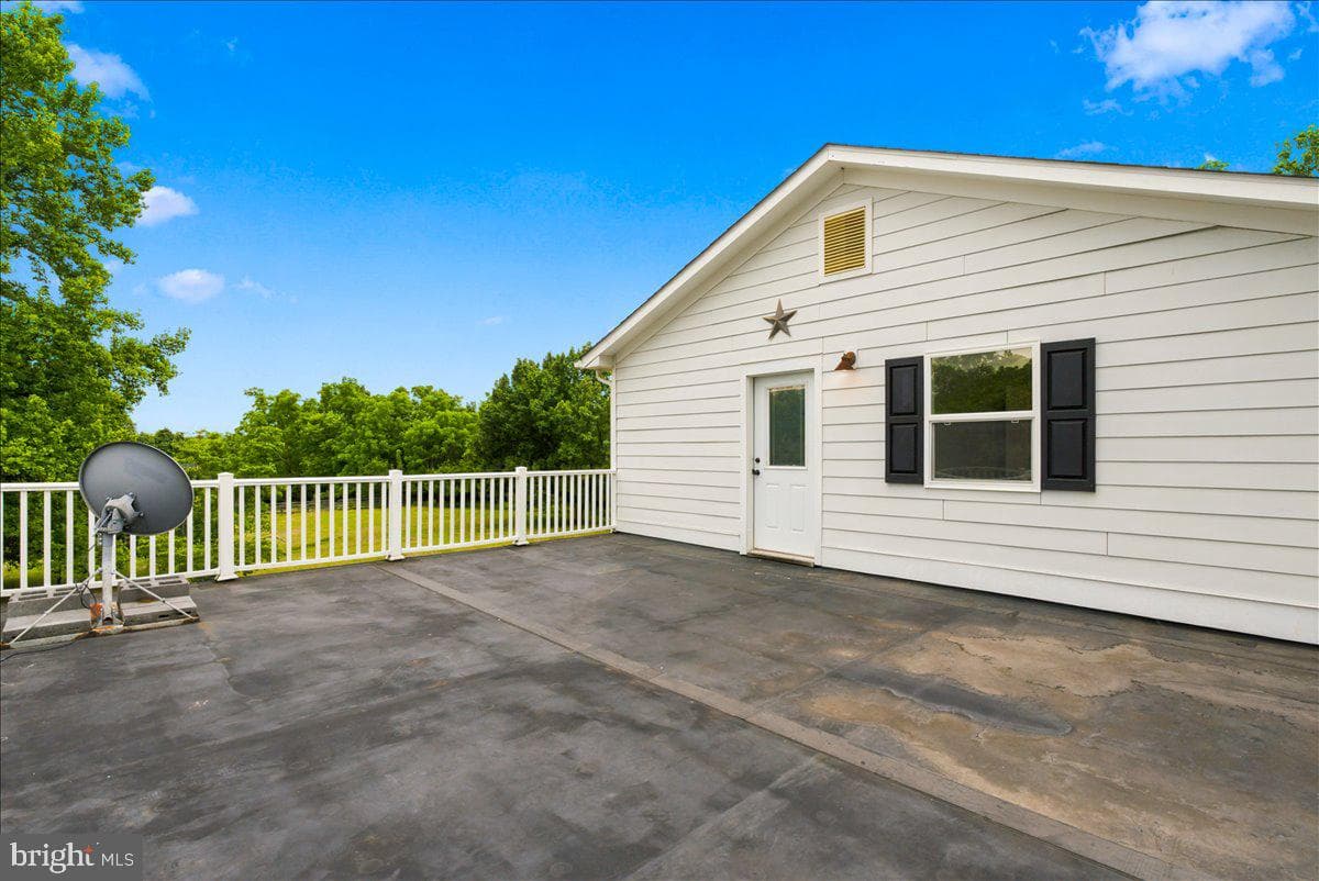 193 Marsh Lane photo 49