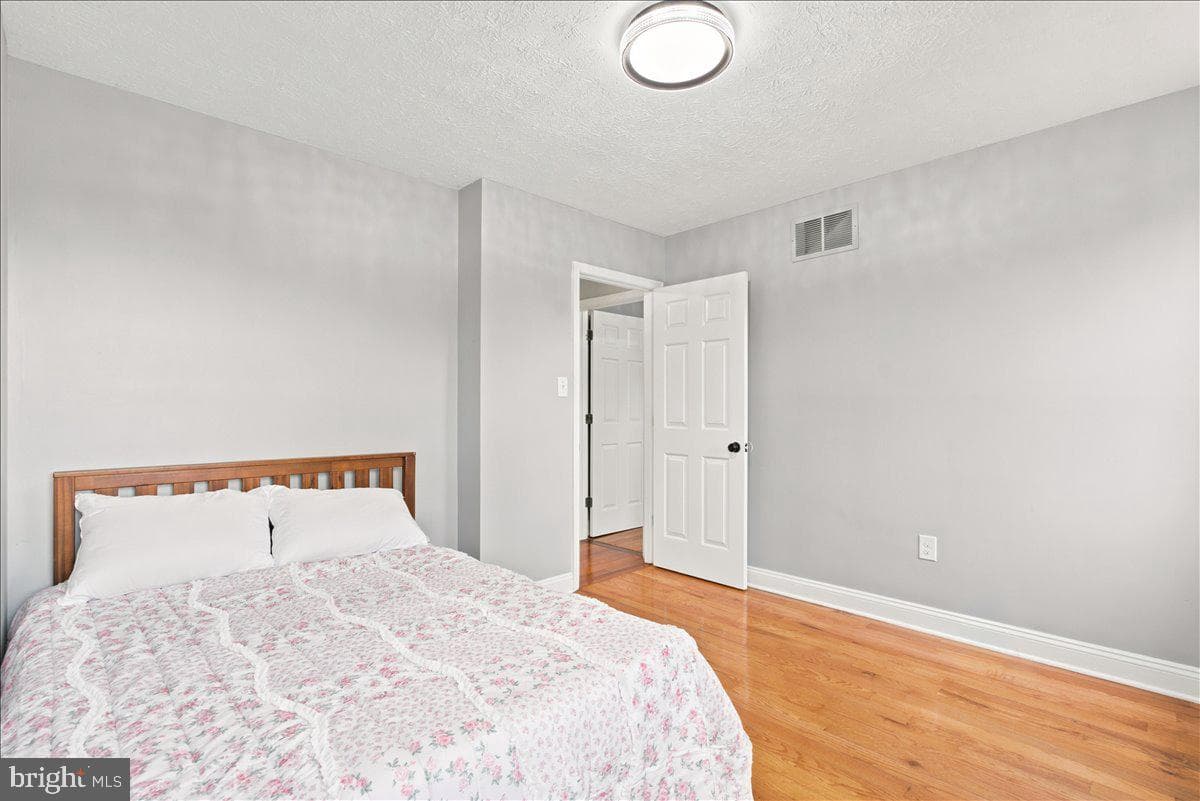 193 Marsh Lane photo 51