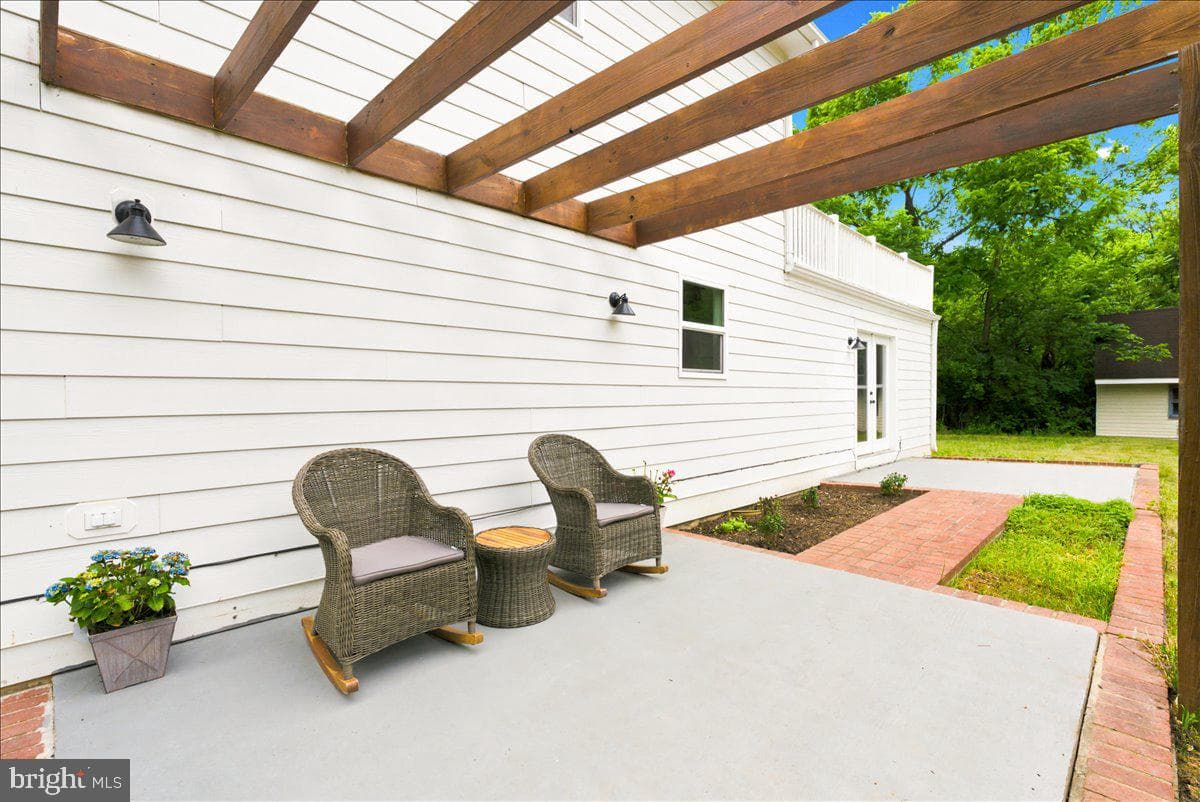 193 Marsh Lane photo 58