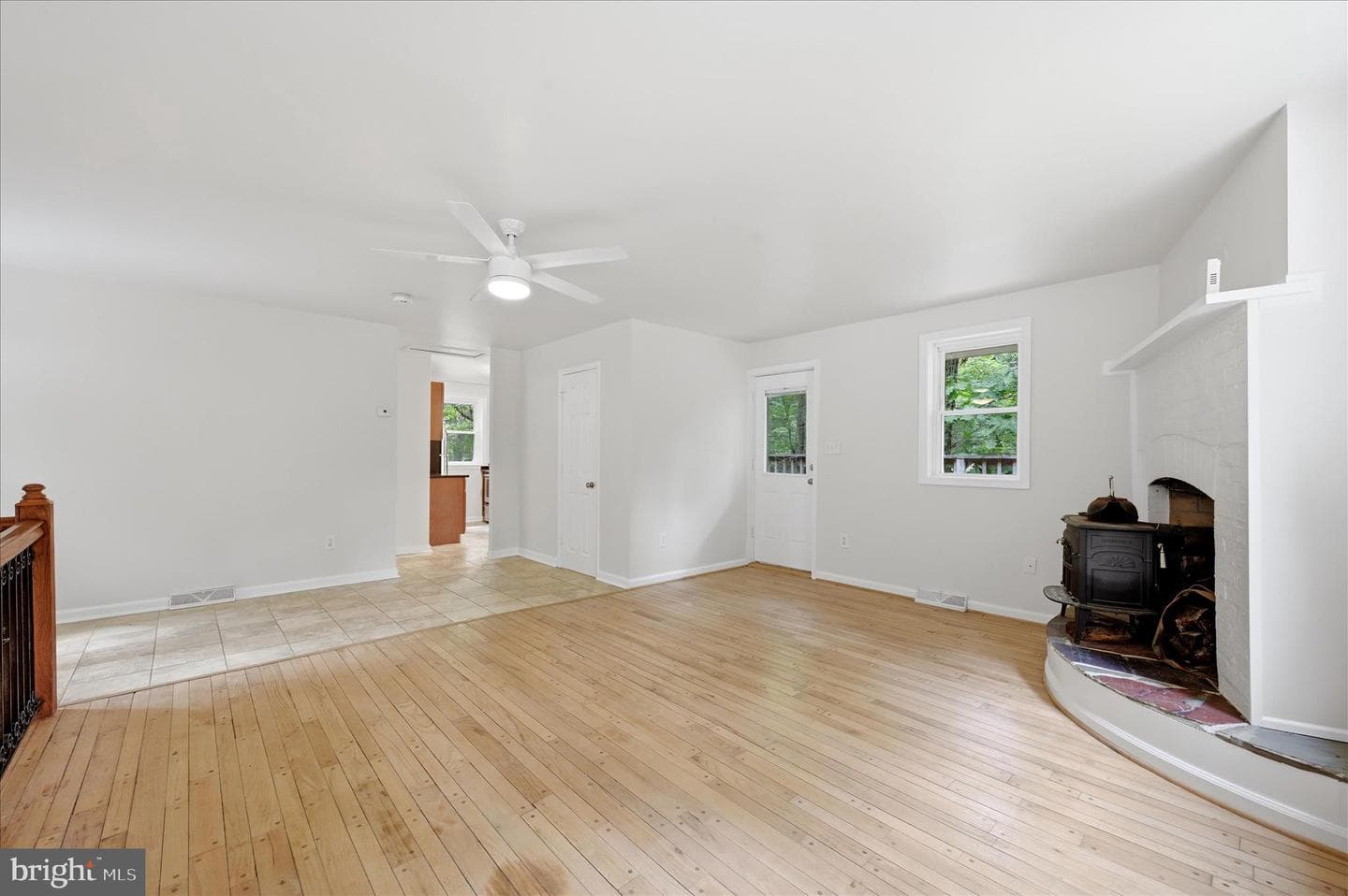 692 Laurel Lane photo 16