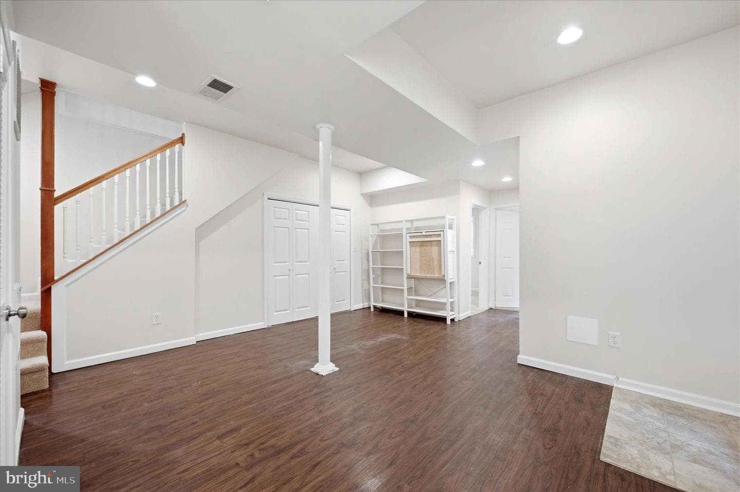 692 Laurel Lane photo 33