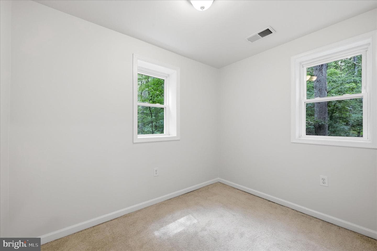 692 Laurel Lane photo 37