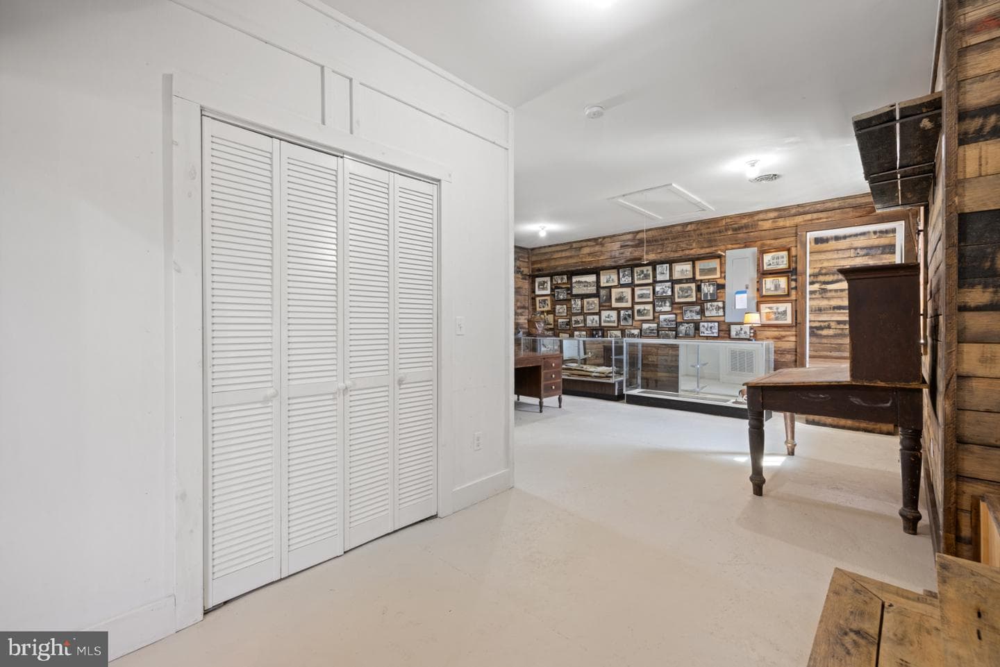 22540 Blue Ridge Mountain Road photo 10