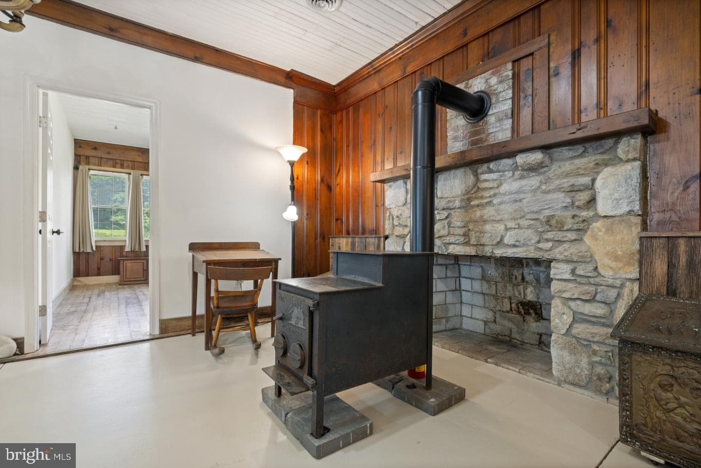 22540 Blue Ridge Mountain Road photo 12