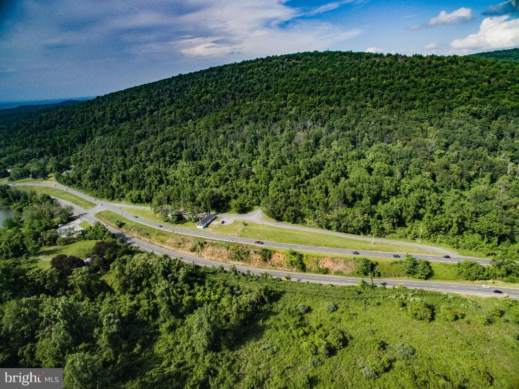 22540 Blue Ridge Mountain Road photo 34