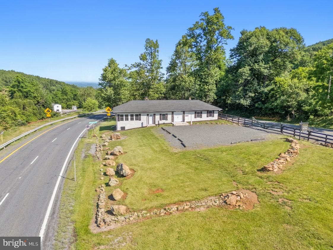 22540 Blue Ridge Mountain Road photo 35