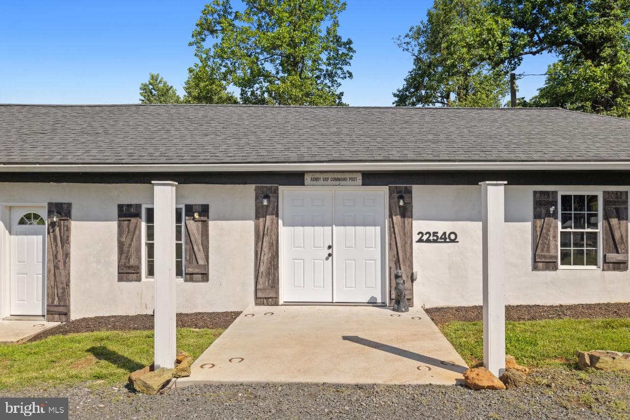 22540 Blue Ridge Mountain Road photo 8