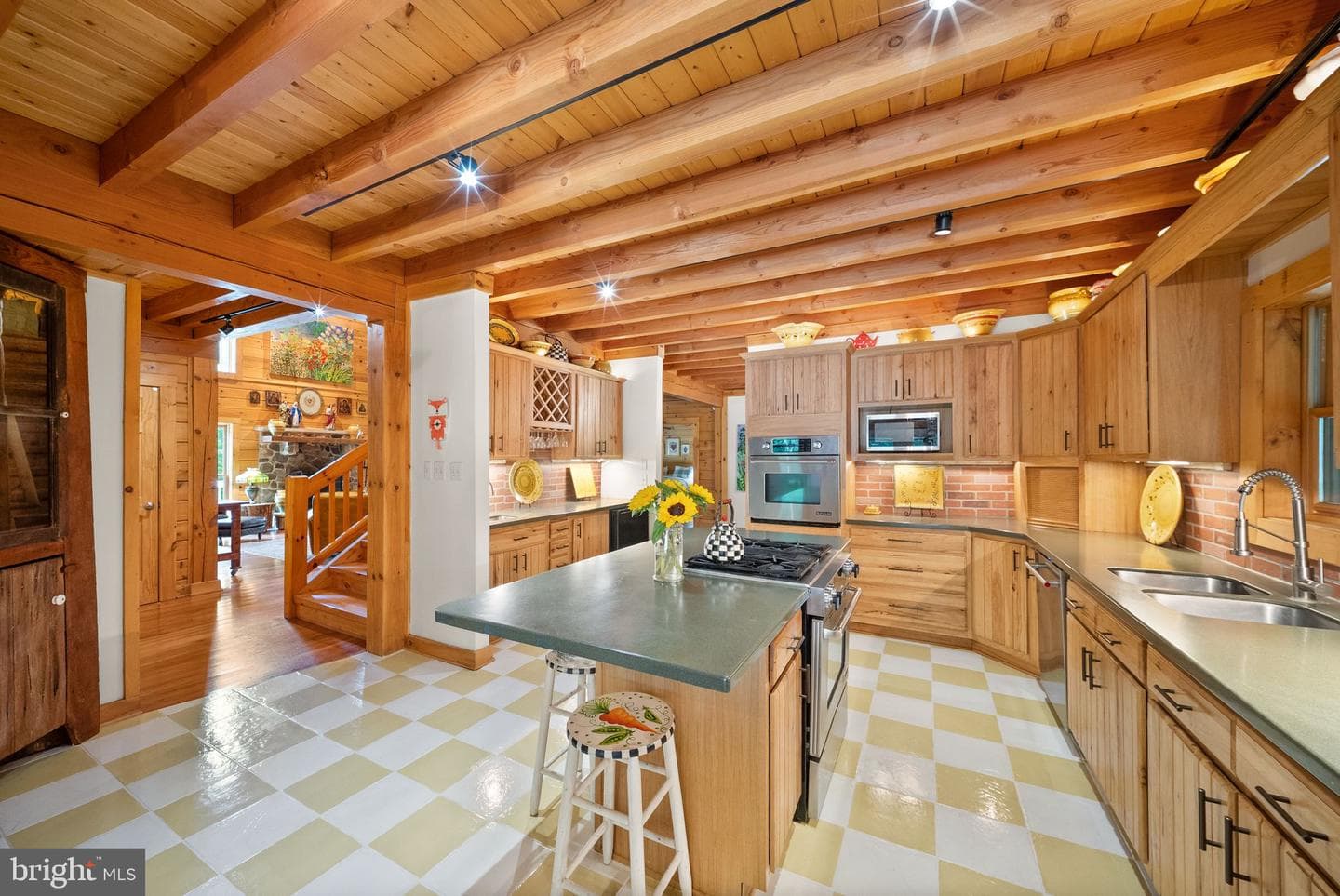 4020 Millwood Road photo 11