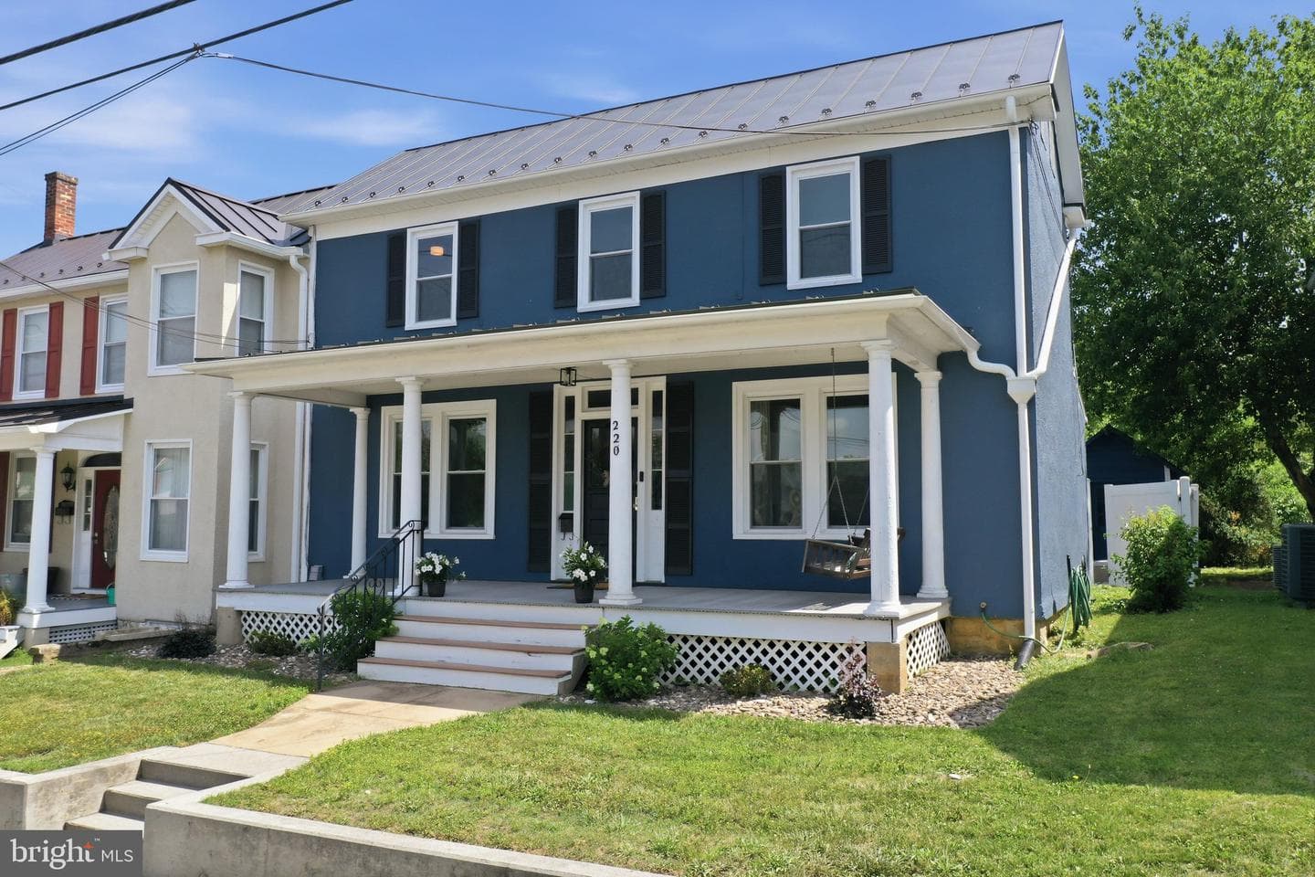 220 W Main Street, Berryville
