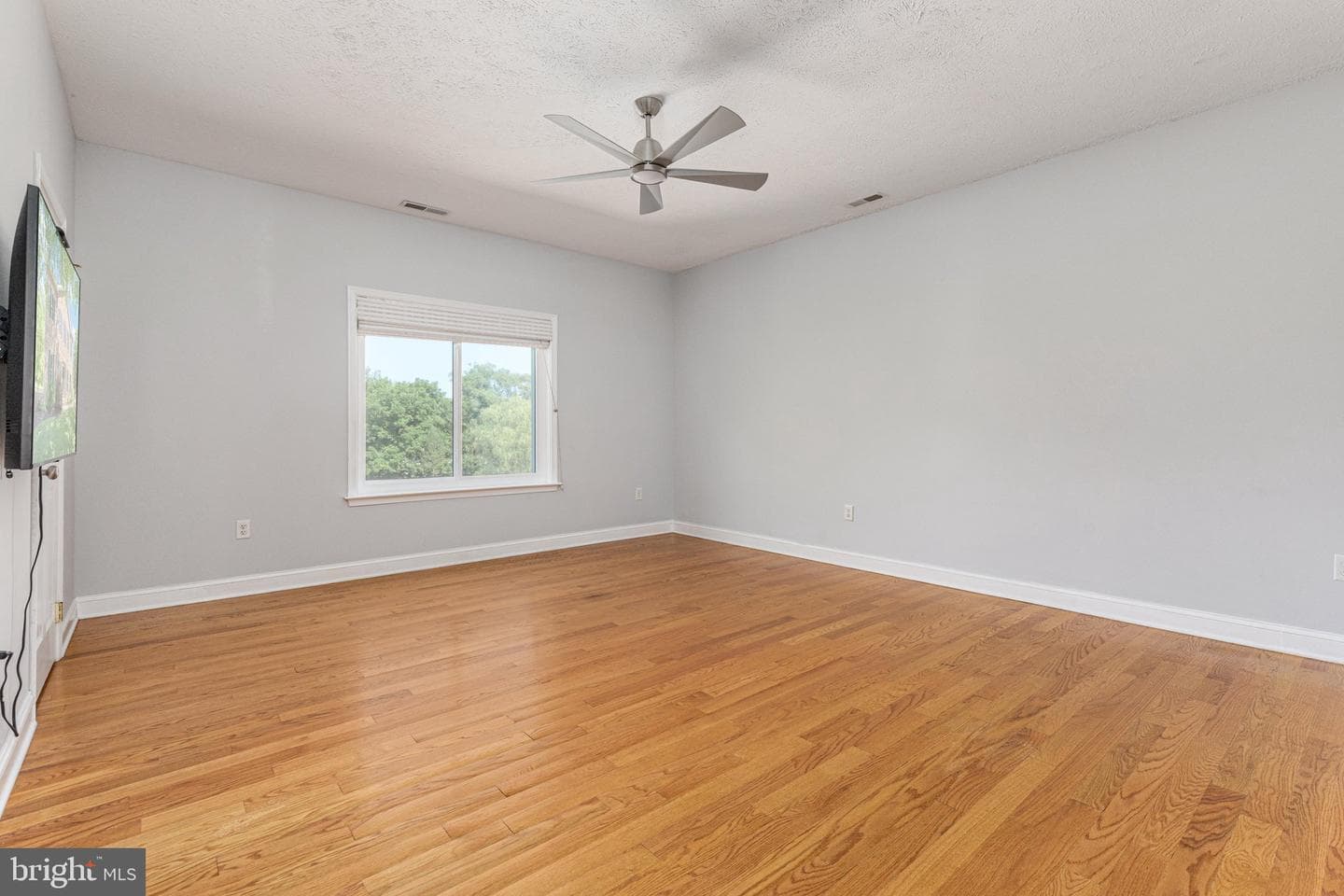 116 Hermitage Boulevard photo 35