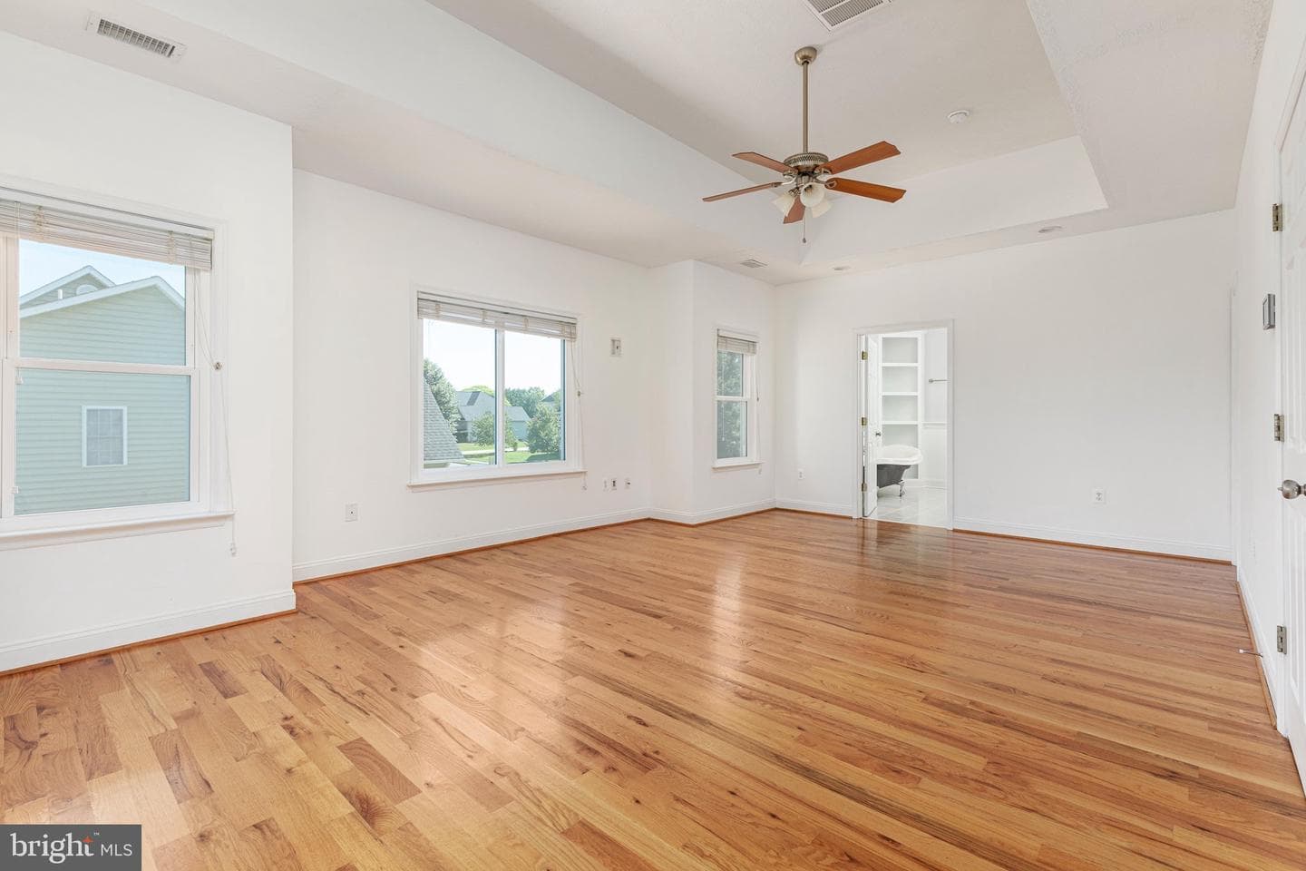 116 Hermitage Boulevard photo 46