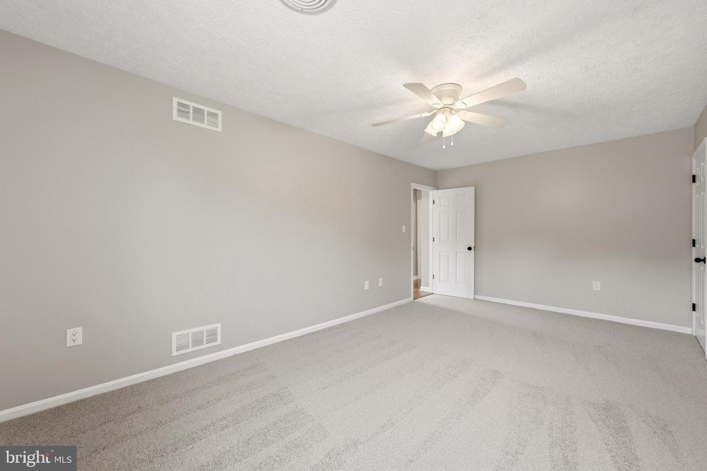 2794 Bishop Meade Road photo 46