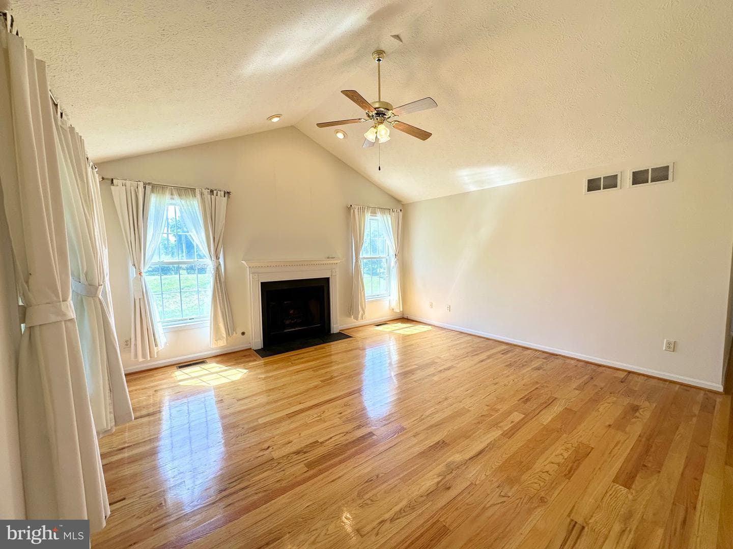 200 Jackson Drive photo 11