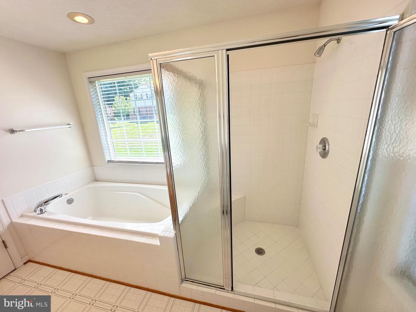 200 Jackson Drive photo 27