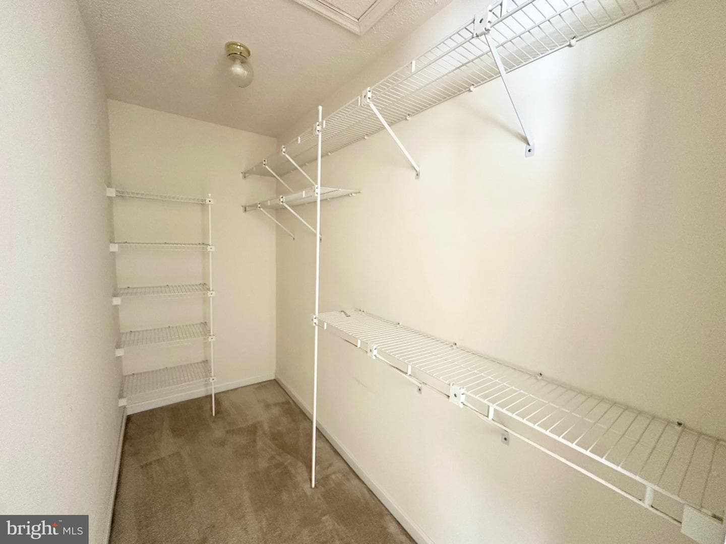 200 Jackson Drive photo 28