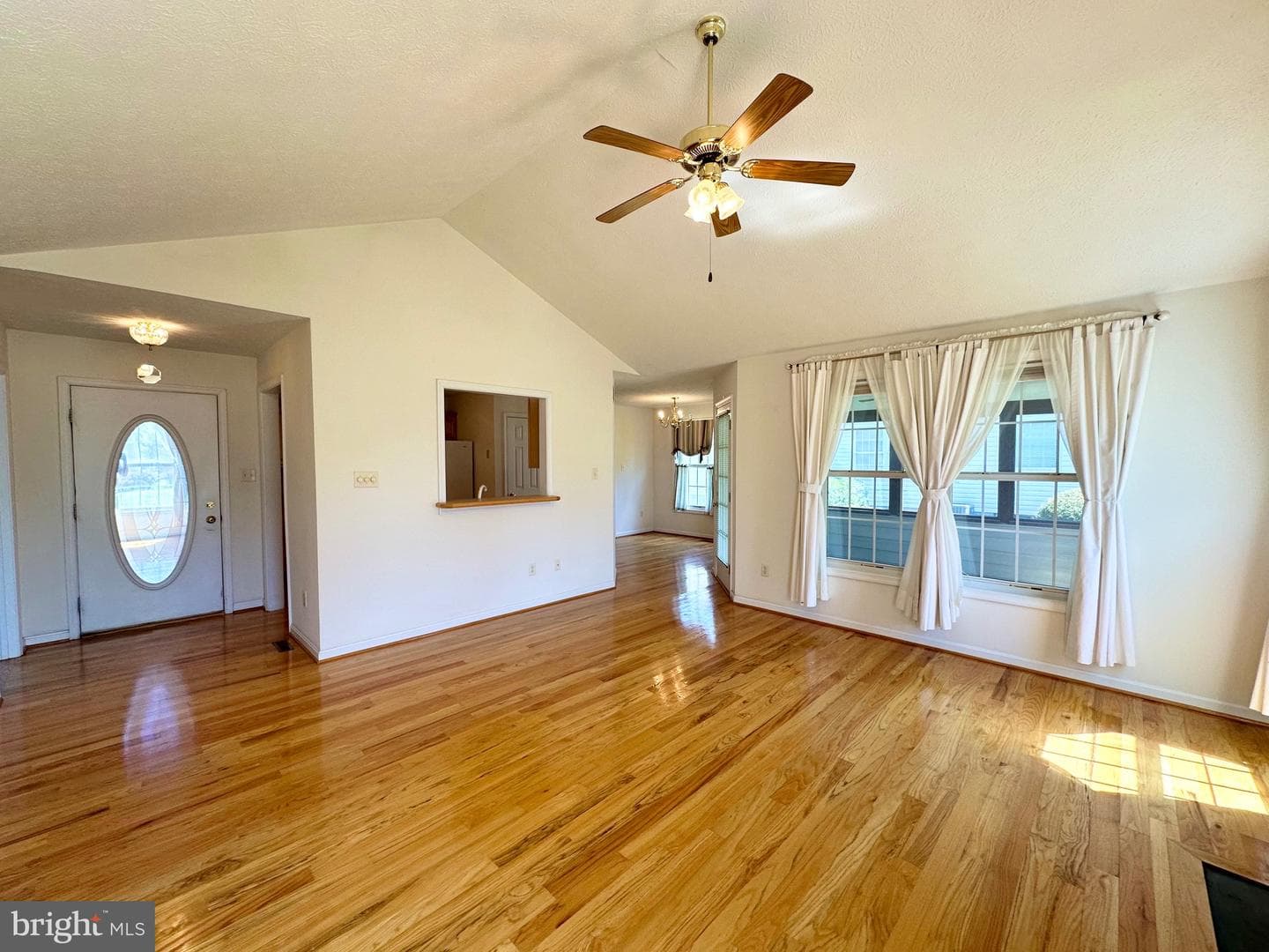 200 Jackson Drive photo 3