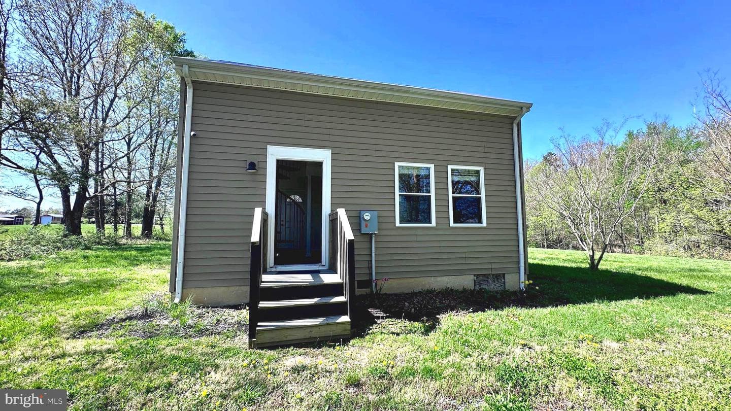 148 Robin Road