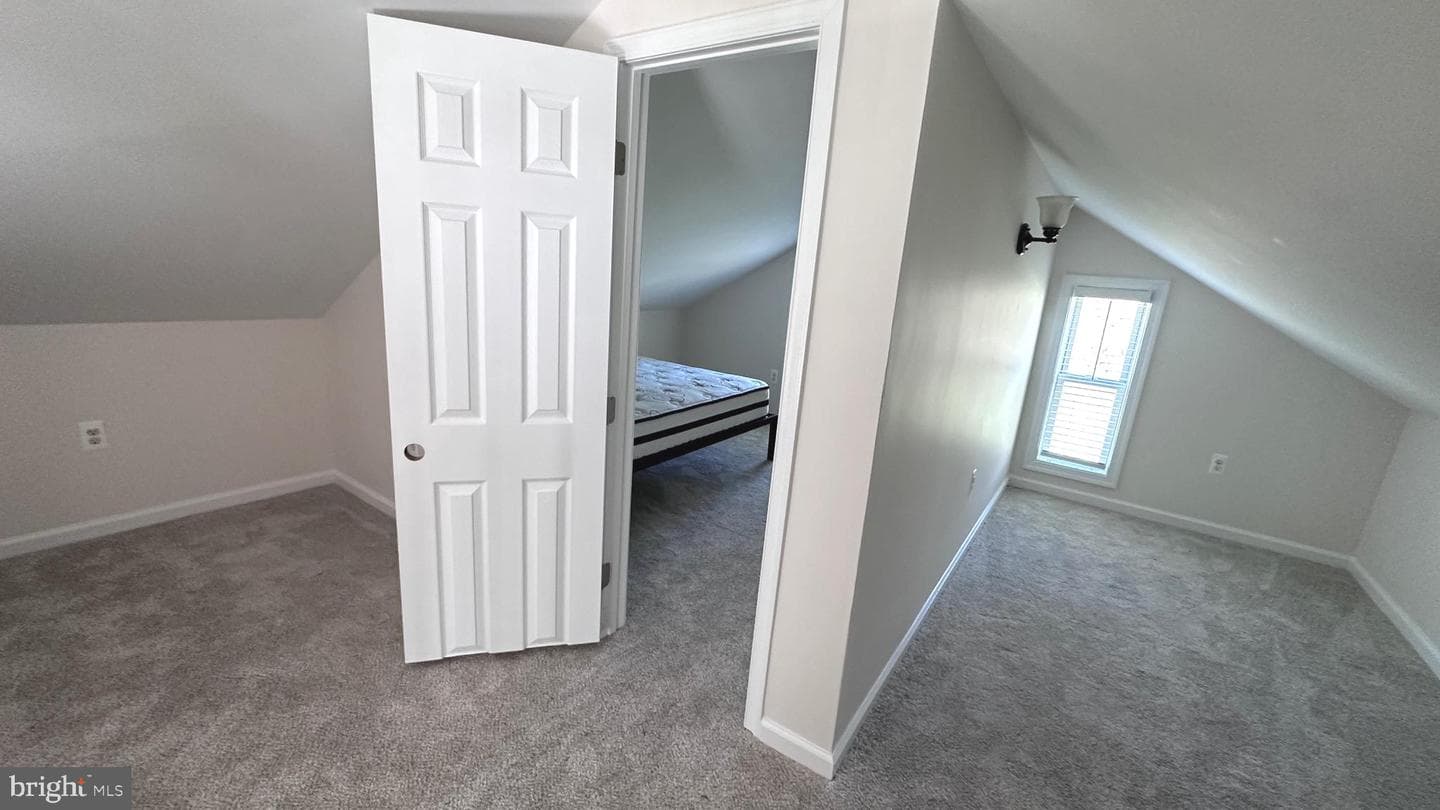 148 Robin Road photo 18