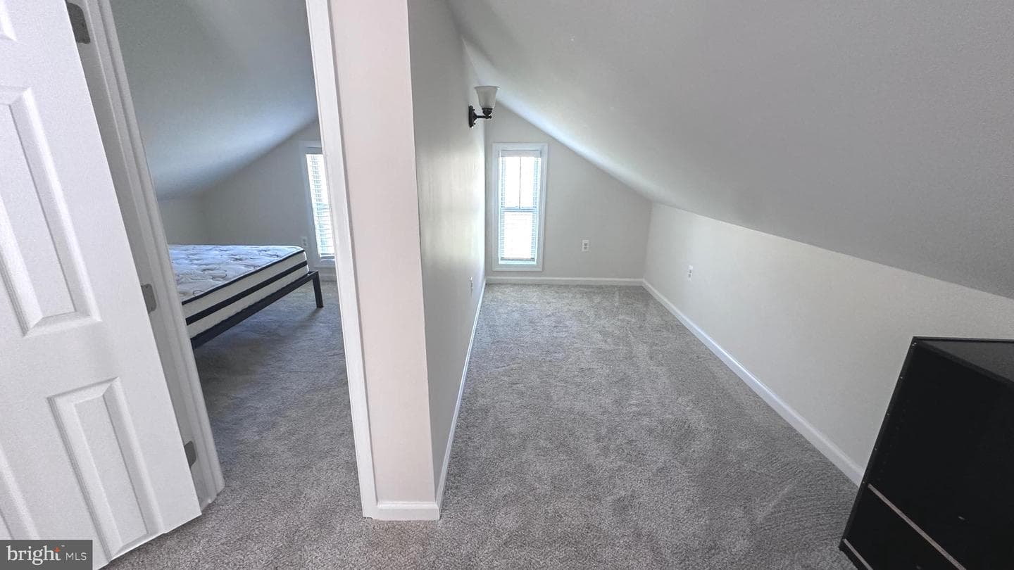 148 Robin Road photo 20