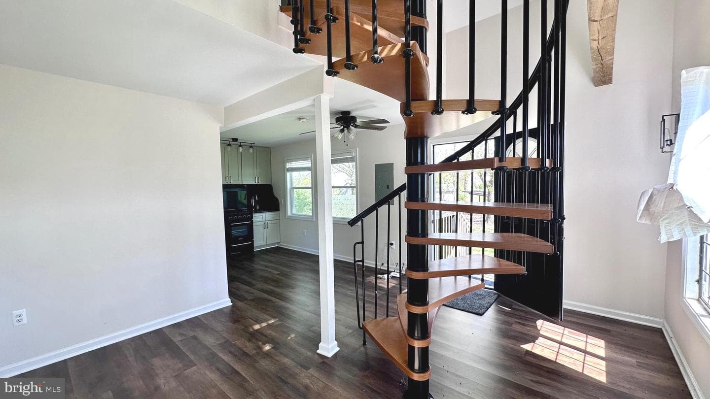 148 Robin Road photo 8