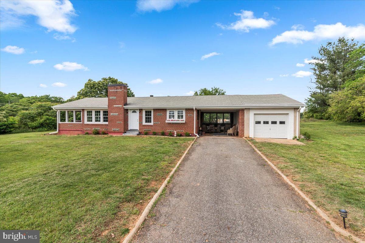 3733 Depot Road photo 2