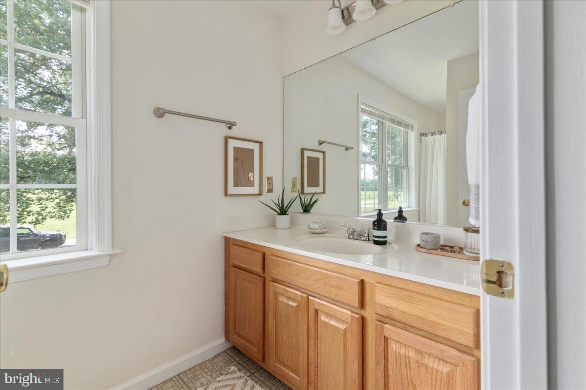 302 Pilot View Drive photo 38