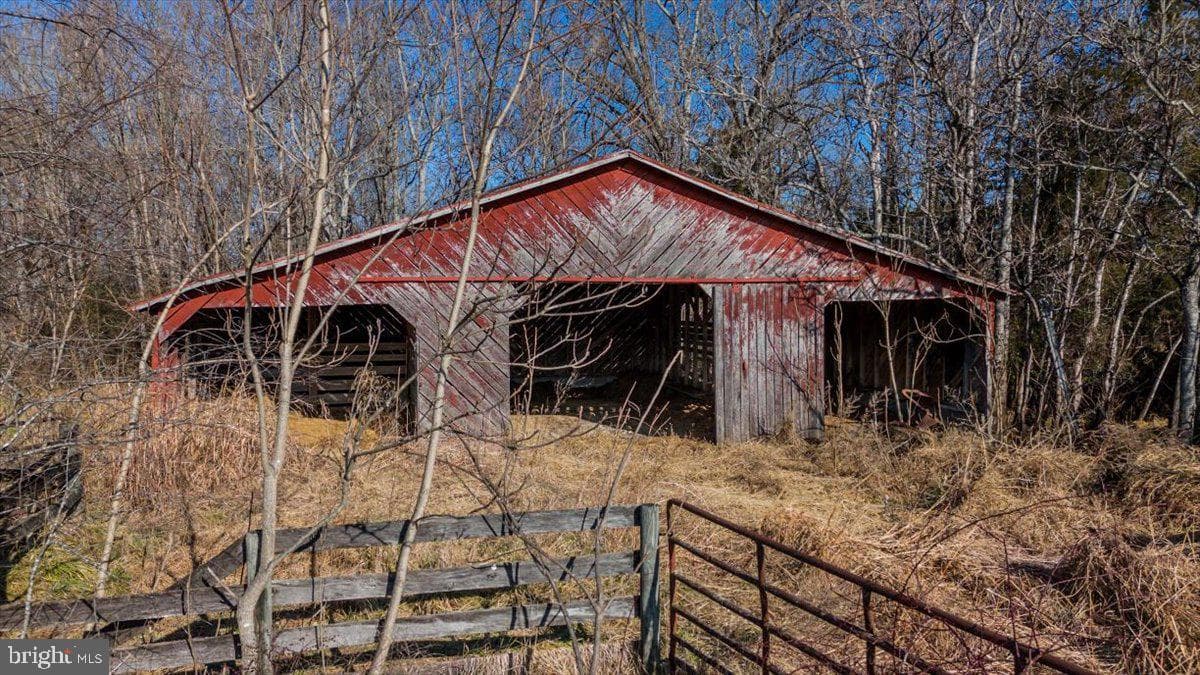627 Hat Creek Road photo 72