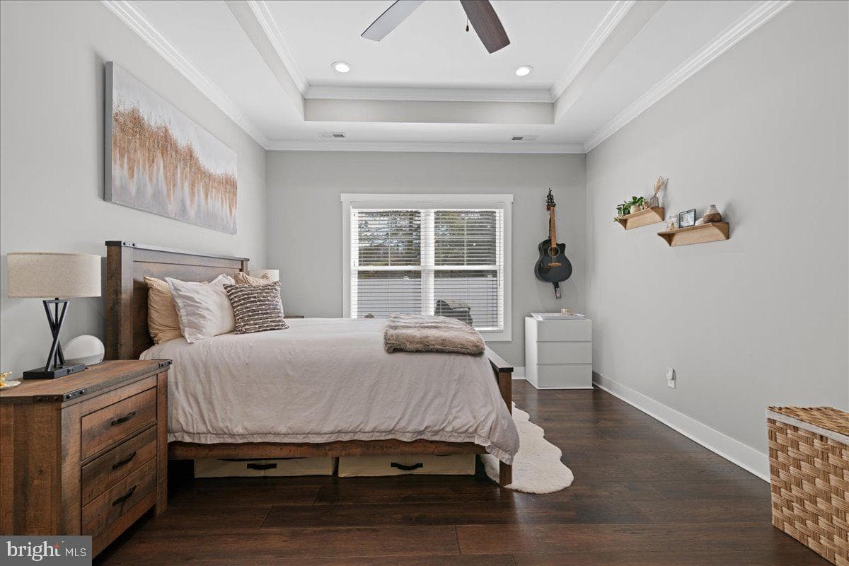 153 Emberly photo 22