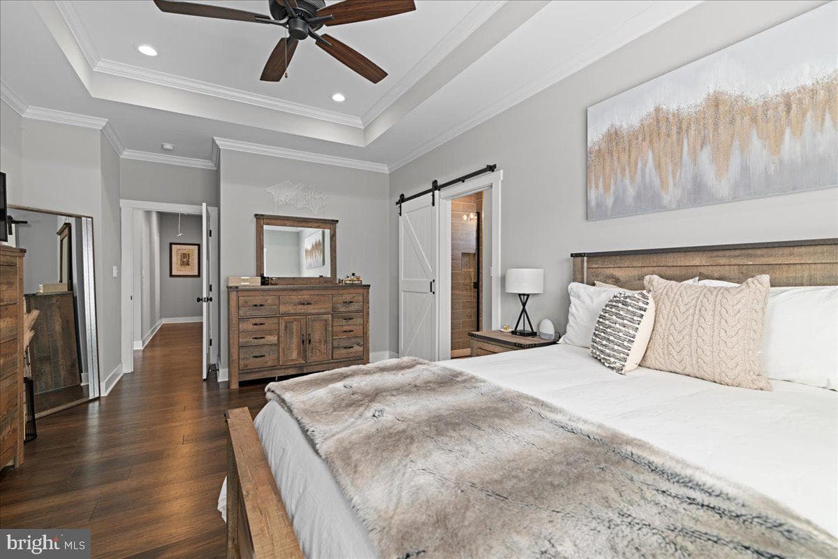 153 Emberly photo 24