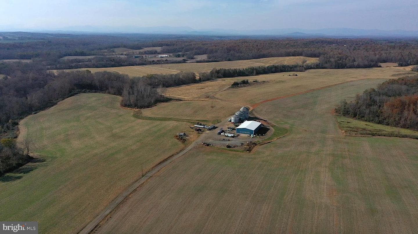 8184 Fox Groves Road, Remington