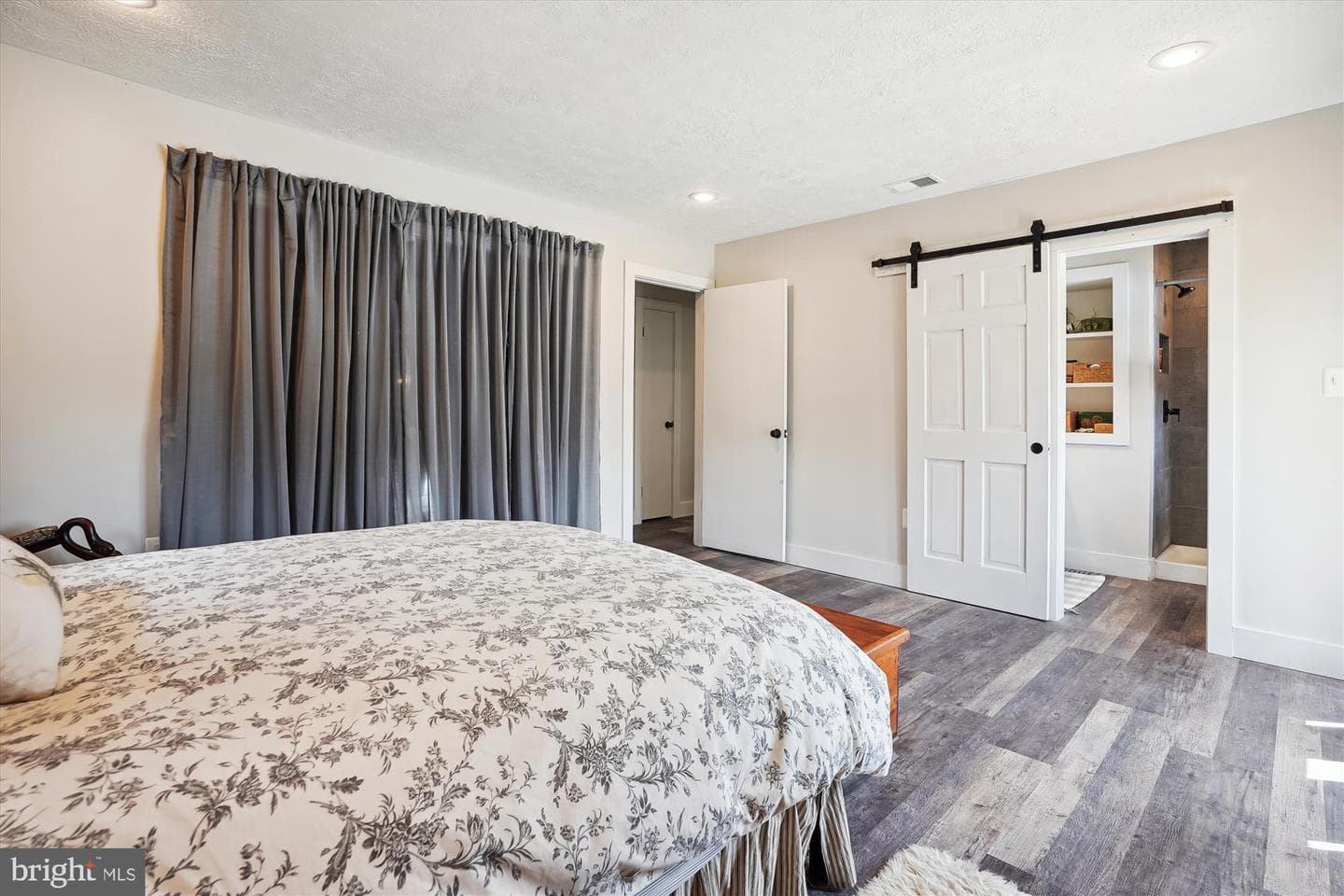 1022 Shetley Road photo 17