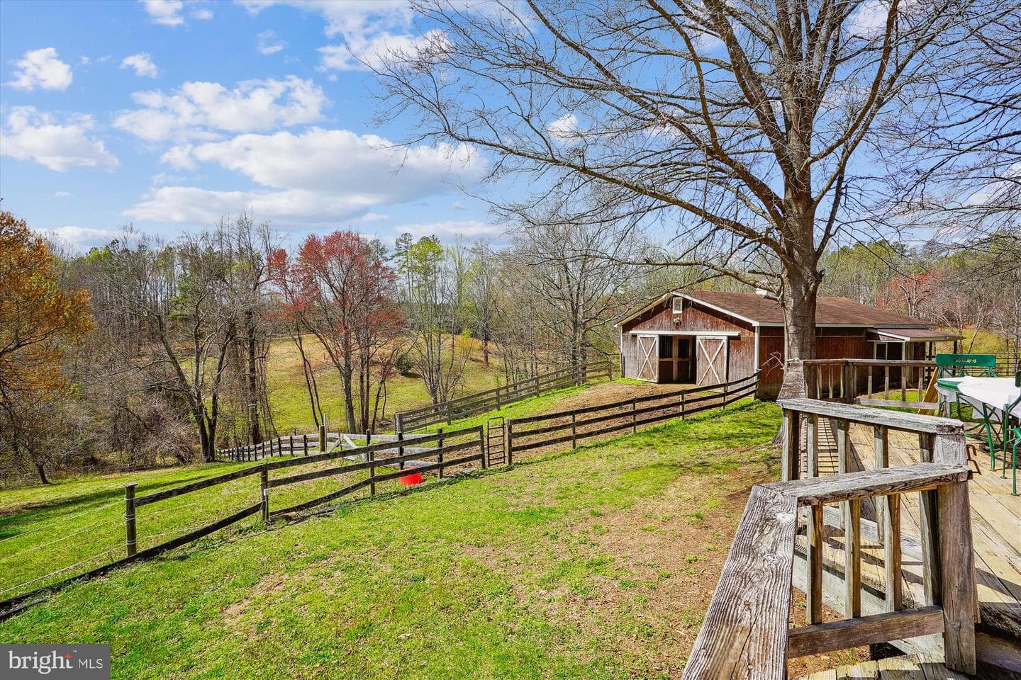 1022 Shetley Road photo 2