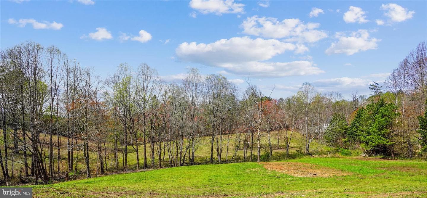1022 Shetley Road photo 37