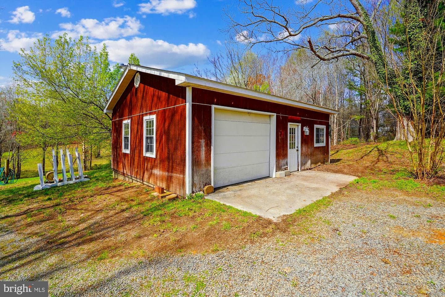 1022 Shetley Road photo 45