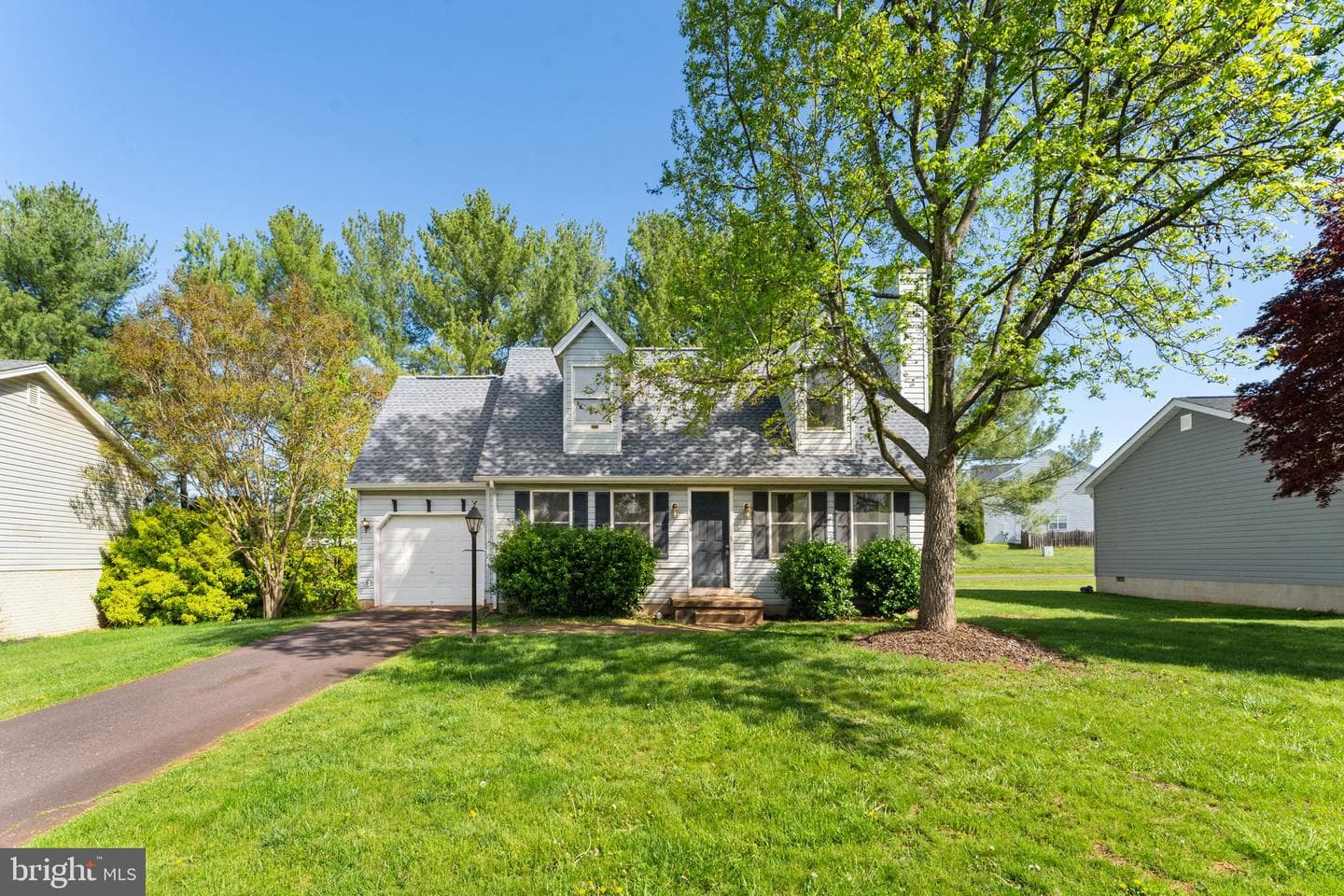 1616 Harrier Lane photo 3