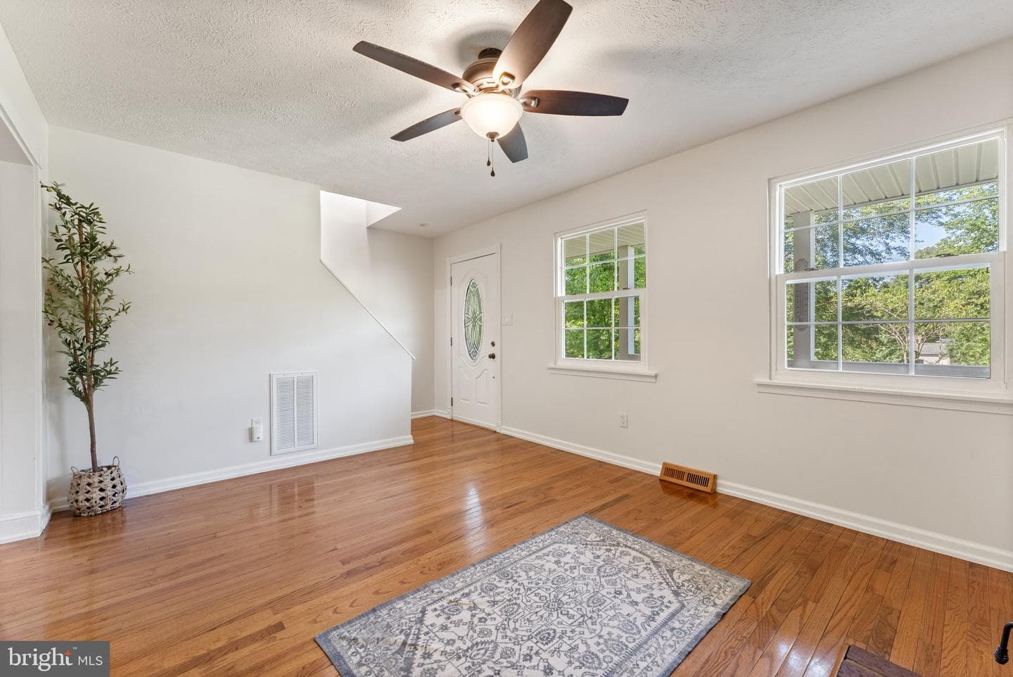9595 Roys Lane photo 13