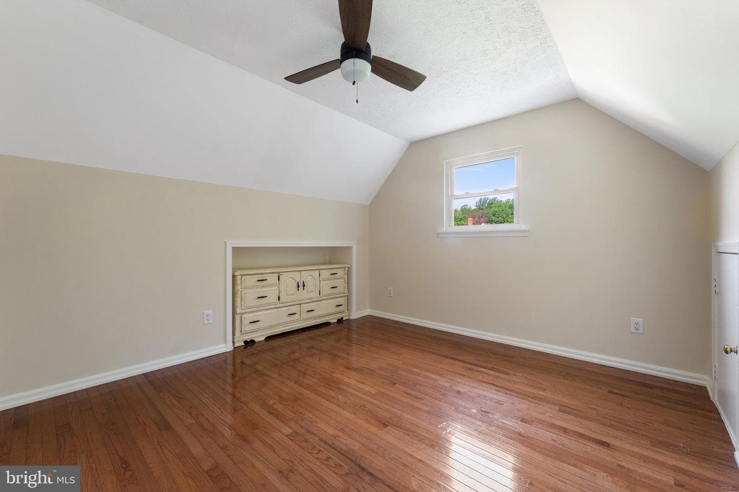9595 Roys Lane photo 25