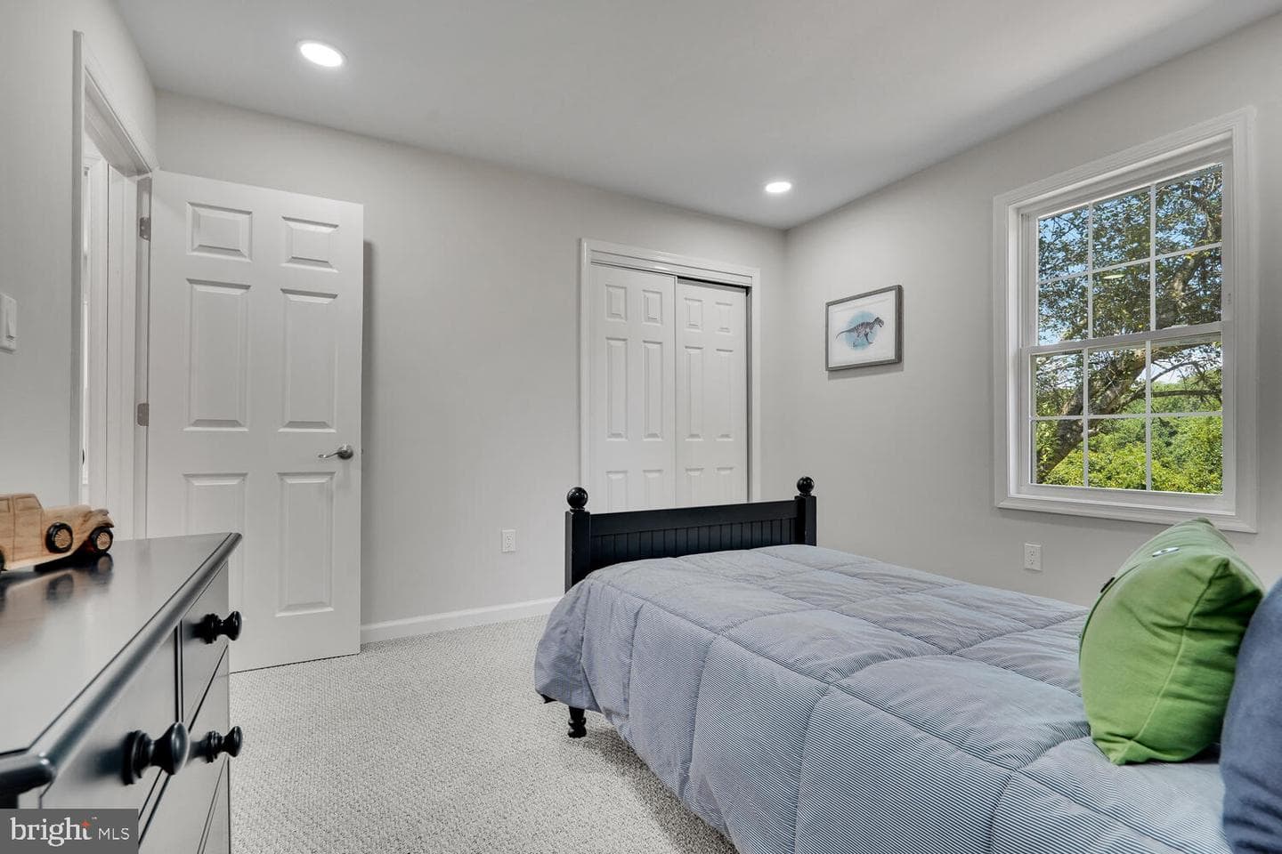 17263 Deerfield photo 4
