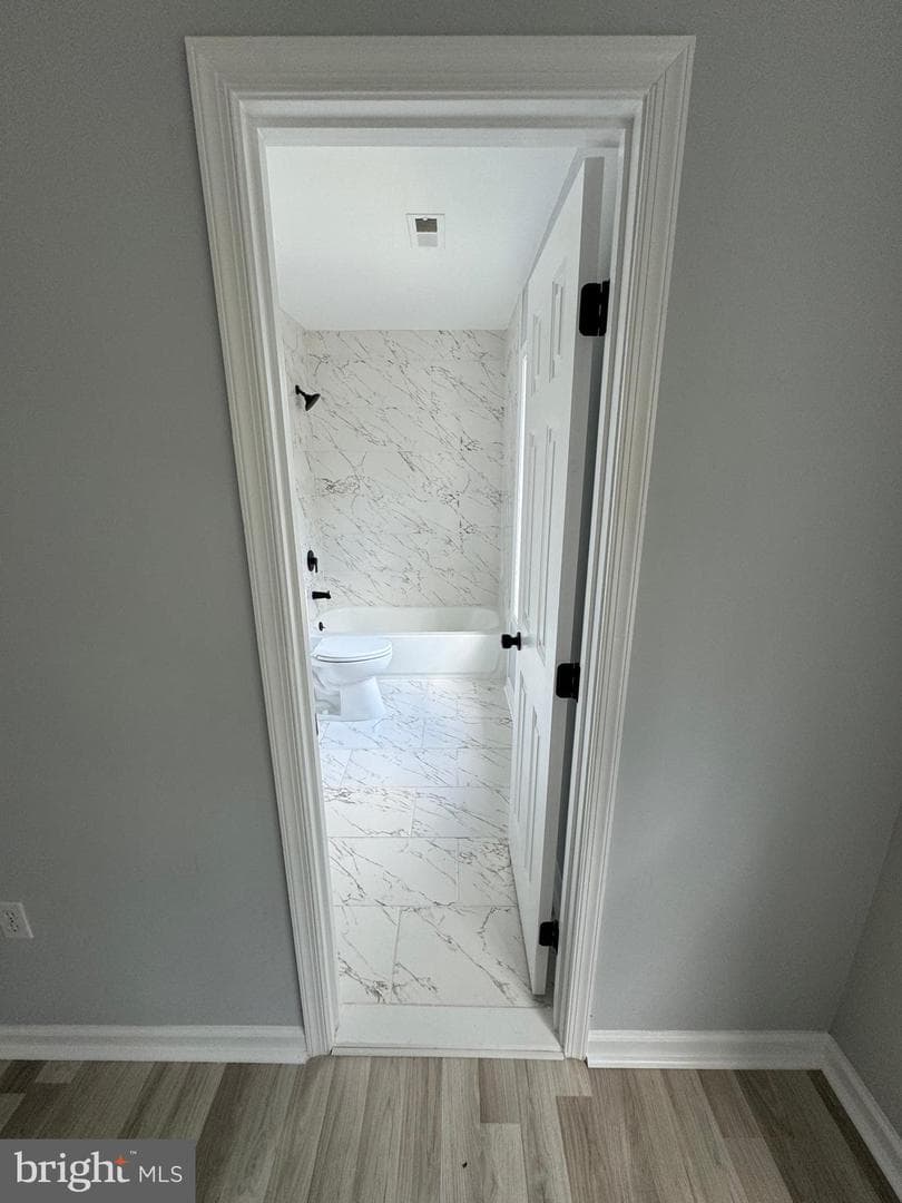 860 Ripplebrook Drive photo 30