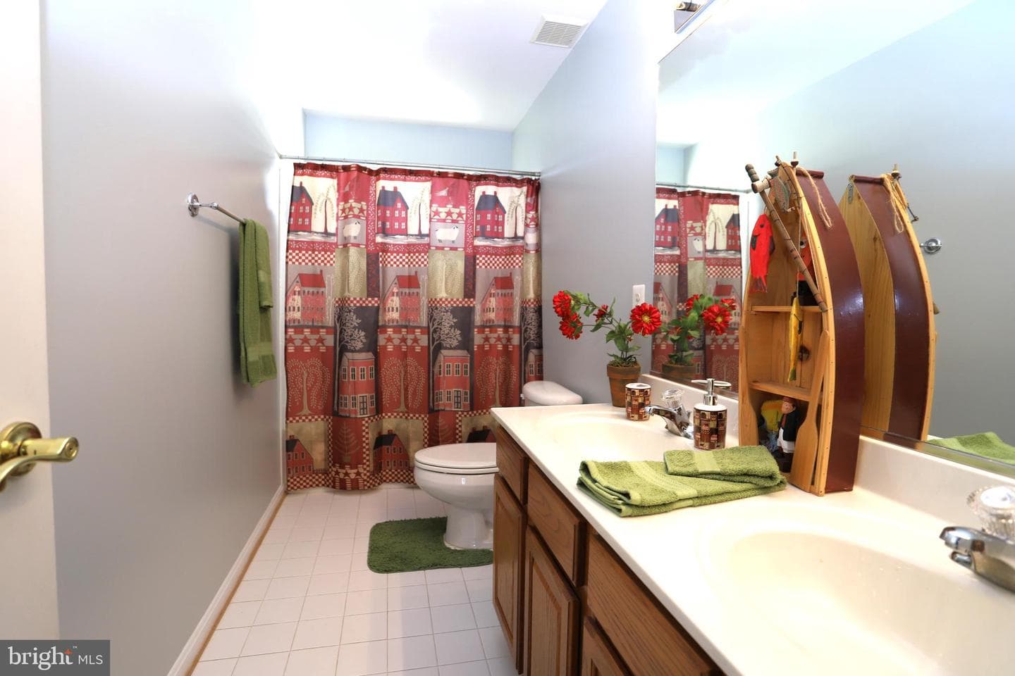 1076 Virginia Avenue photo 26